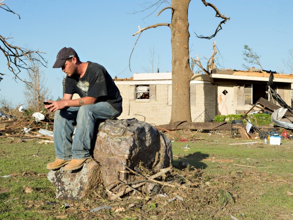 Cómo superar la tragedia de los tornados - ¿Cuáles son las reacciones?