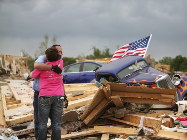 Cómo superar la tragedia de los tornados - ¿Cómo ayudarme y ayudar? 