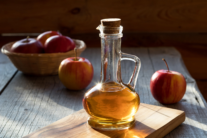 Remedios caseros para el reflujo - Vinagre de manzana