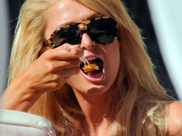 Los famosos más adictos a la comida chatarra - Paris Hilton