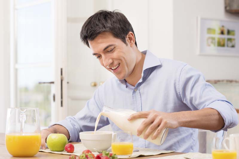 Hombres: alimentos para estar plenos según la edad - Huesos y dientes fuertes