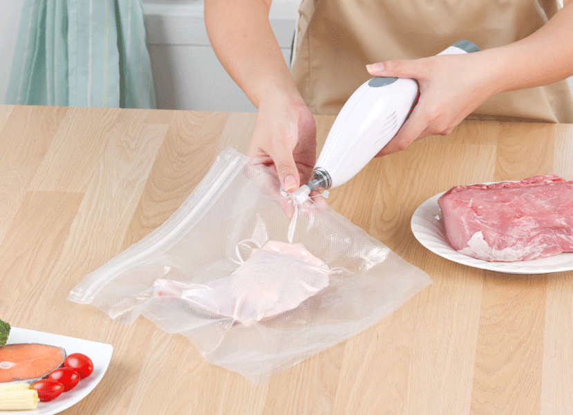 Cómo preparar pollo “libre de bacterias” - 1. Guardarlo en un envase hermético