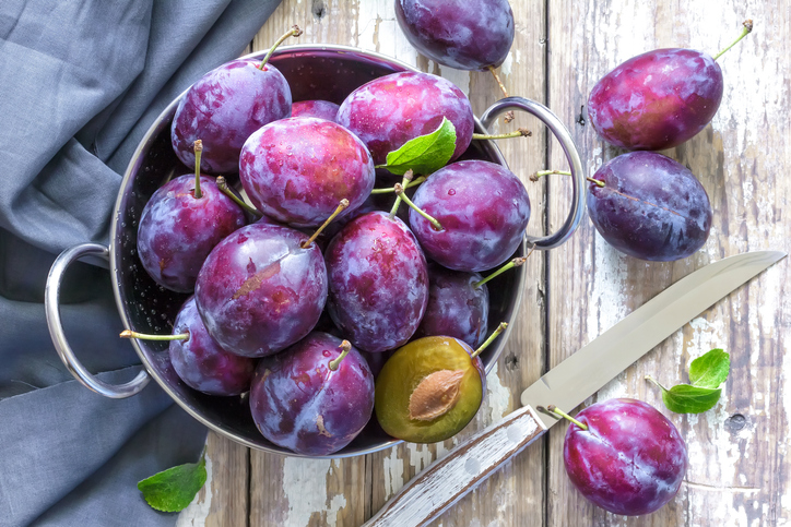15 frutas para bajar la presión arterial - Ciruela