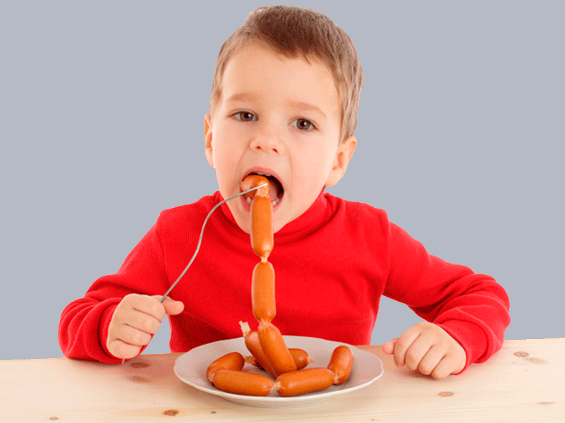 Alimentos que podrían atragantar a un niño  - 7. Carnes y salchichas