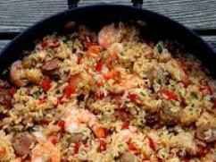 Arroz con chorizo y camarones