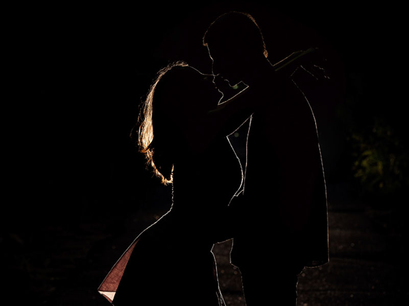Según los científicos, hay besos perfectos - El poder de la oscuridad