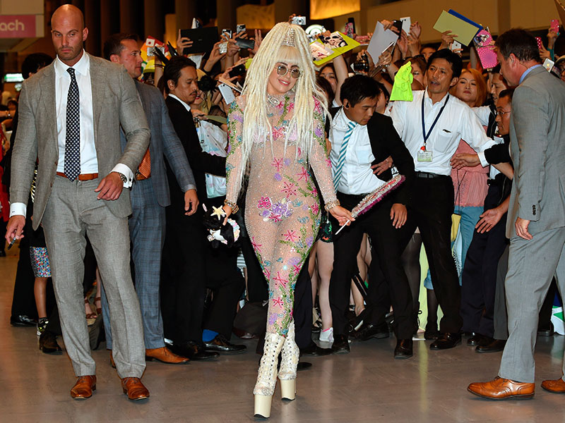 ¿Moda o exhibicionismo? - Lady Gaga