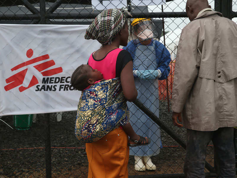 Ébola: médicos que combaten el virus en África - Siempre listos