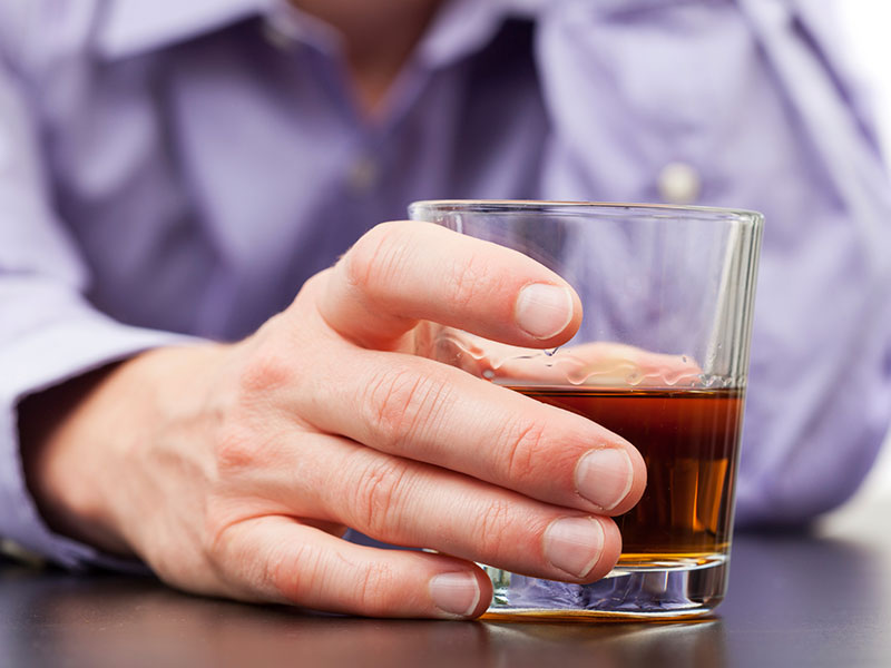 Alcohol: lo que necesitas saber en este 2015 - “Workaholics”