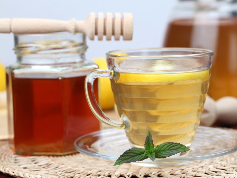 Los 10 mejores remedios caseros para aliviar alergias - 9. Té de menta con miel