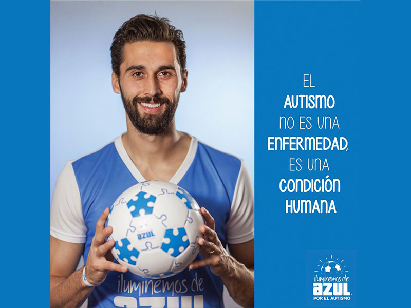 Estrellas del fútbol golean al autismo - Problemas de comunicación