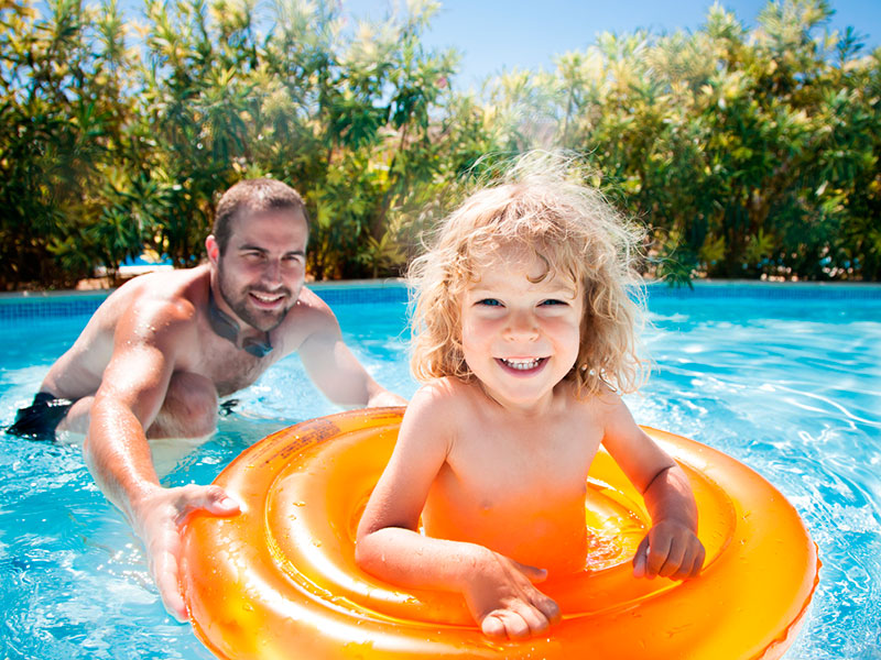 10 peligros que pueden arruinar tu verano - Enséñalos a nadar