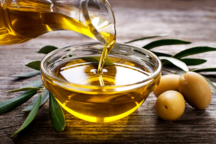 Cómo calmar la piel seca con remedios naturales - Aceite de oliva