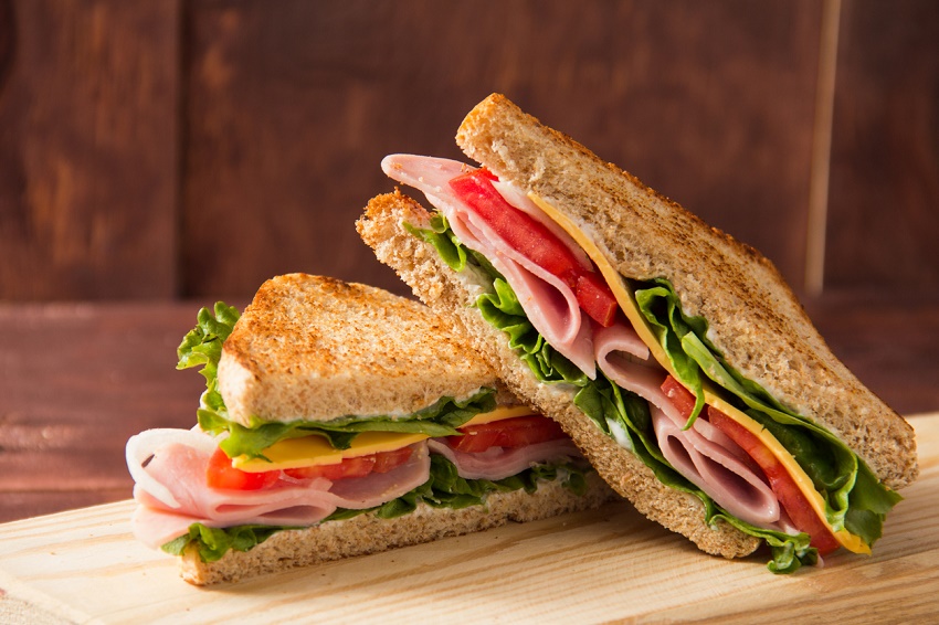 Presión arterial alta: estos alimentos tienen la culpa - Reduce el consumo de sándwiches