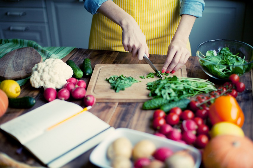 Los alimentos sin grasa no tienen calorías y otros mitos sobre las dietas - Mito 7: ser vegetariano me ayudará a adelgazar