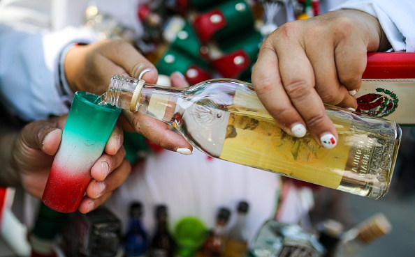 Mitos y verdades sobre tomar tequila - El tequila es un remedio para los resfriados: Falso