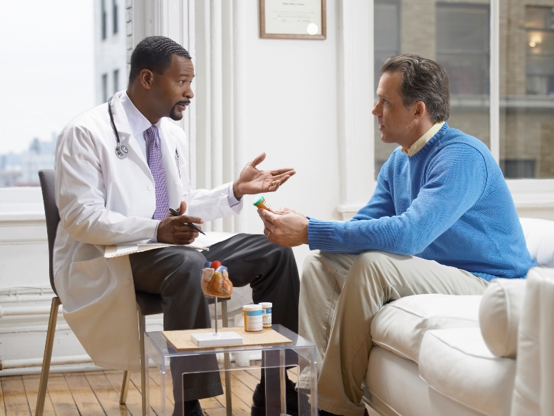 8 problemas de salud que pueden causar dolor de testículos - Cuándo consultar a un médico