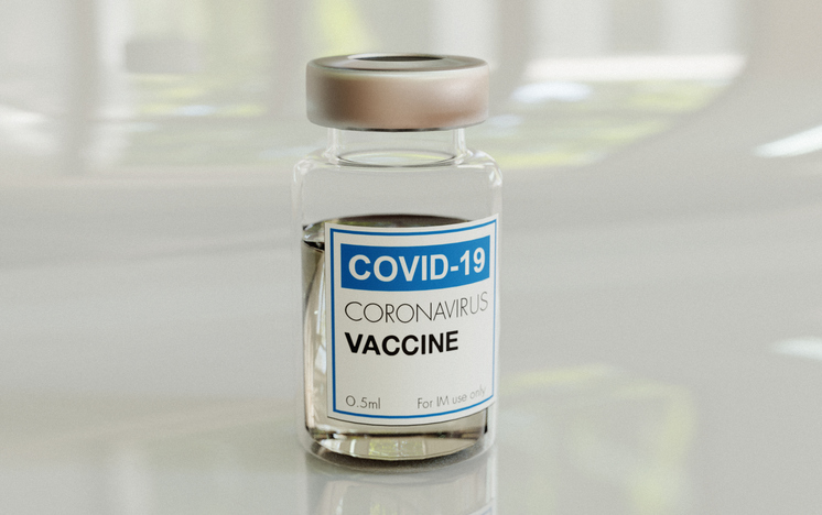 Vacuna contra COVID: diferencia entre refuerzo y tercera dosis