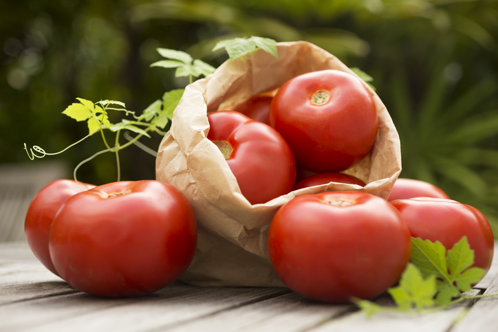 9 alimentos que fortalecen tus pulmones  - 2. Tomates 