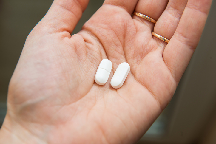 Ibuprofeno: qué es, para qué sirve, y sus contraindicaciones - Ibuprofeno vs paracetamol
