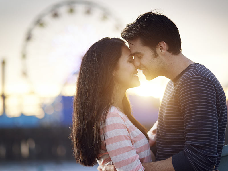 10 hábitos de una pareja feliz - 2. Abrazos en momentos claves