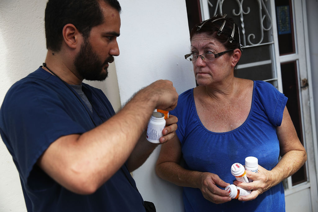 Cómo proteger tu salud durante un huracán - Cuida tus medicamentos