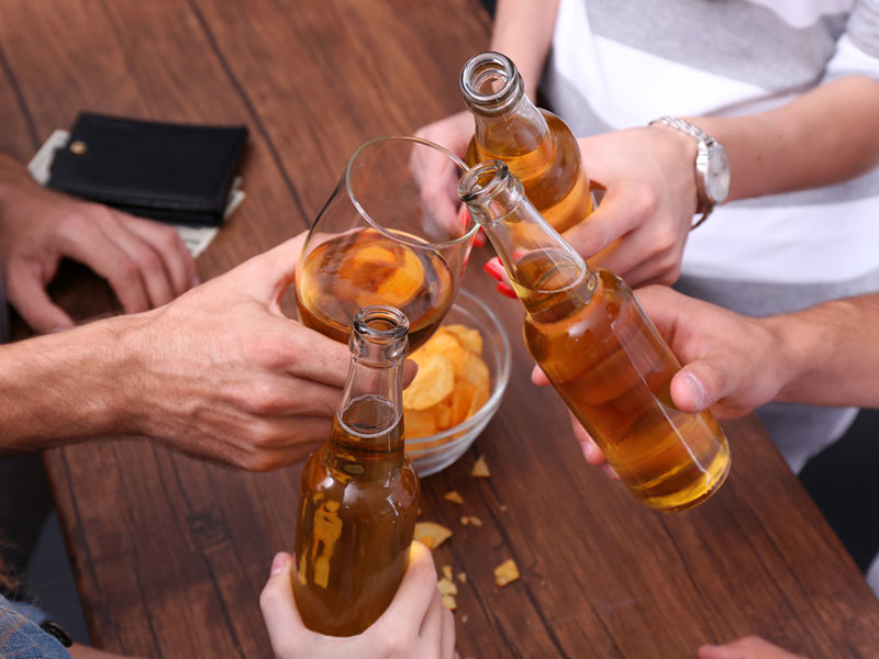 10 cosas que debes romper antes de los 30 - 8. Beber alcohol
