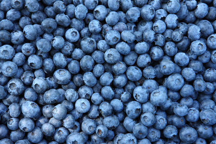 What are the benefits of eating blueberries